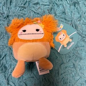 💛NWT Shasta the 3.5” Bigfoot Squishmallow Clip